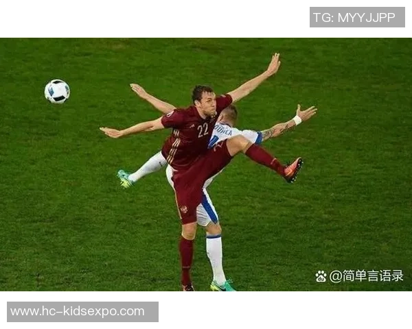 足球球星假扮全集揭秘从球场到生活各式变身与隐藏身份的精彩瞬间